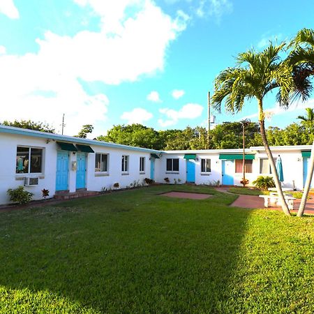 Hallandale Beach Motel With Free Parking And Full Kitchen ! No Extra Fees! Accepting Cash! Exteriör bild