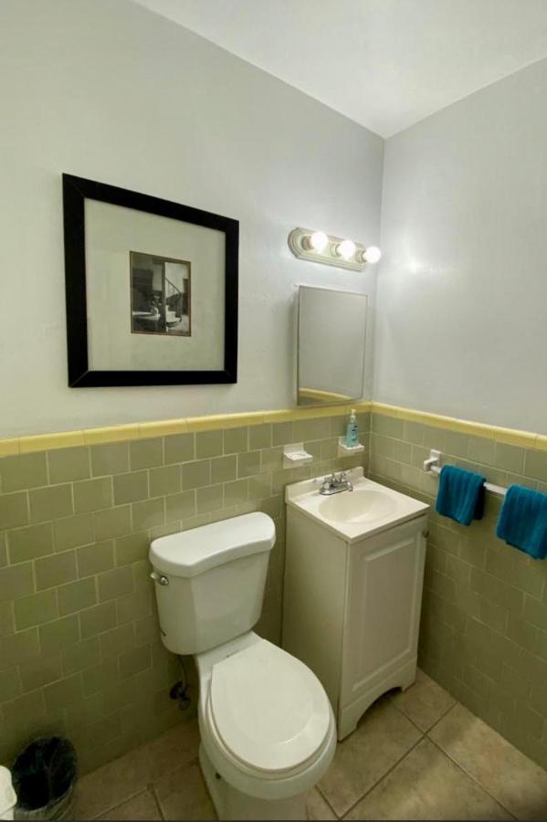 Hallandale Beach Motel With Free Parking And Full Kitchen ! No Extra Fees! Accepting Cash! Exteriör bild