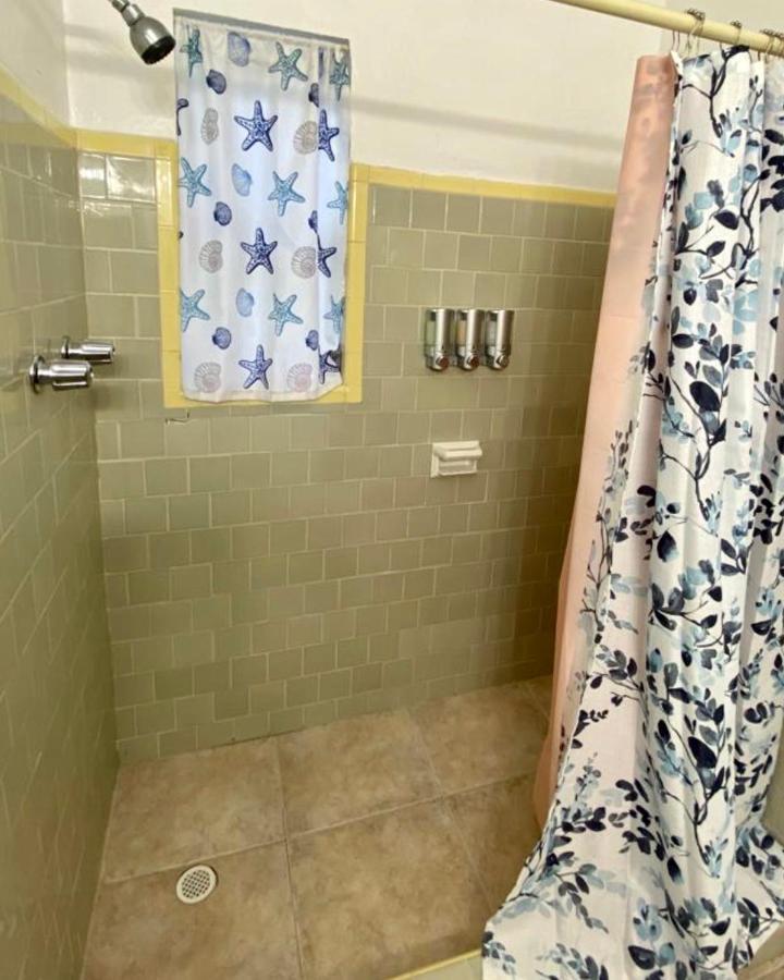 Hallandale Beach Motel With Free Parking And Full Kitchen ! No Extra Fees! Accepting Cash! Exteriör bild