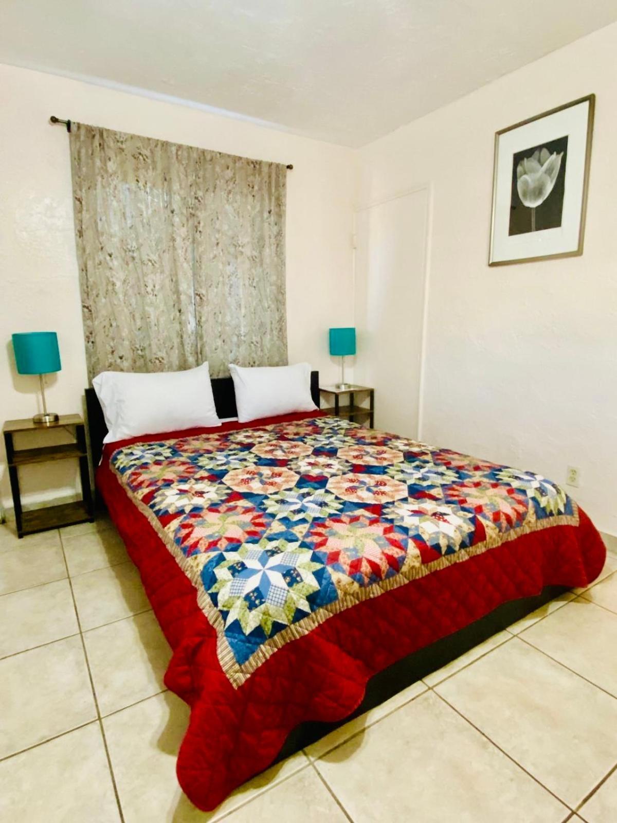Hallandale Beach Motel With Free Parking And Full Kitchen ! No Extra Fees! Accepting Cash! Exteriör bild